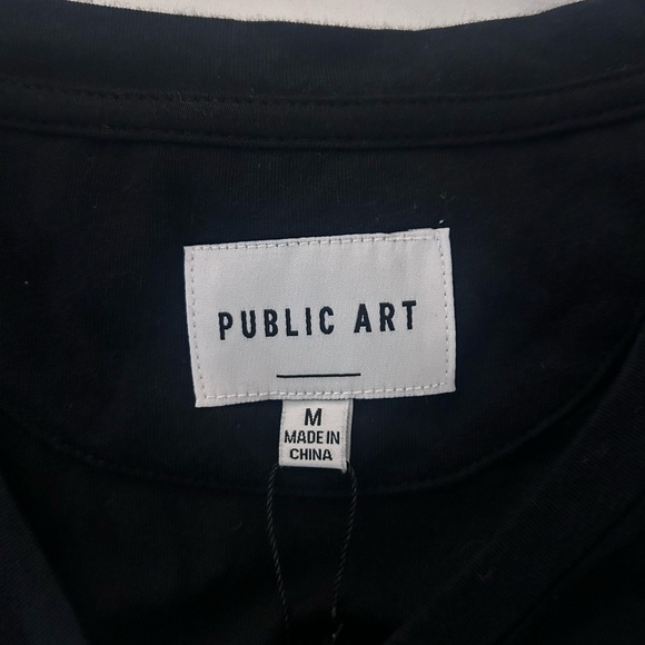 Men’s Public Art Black Graphic T-shirt Size Medium NWT - Picture 3 of 5